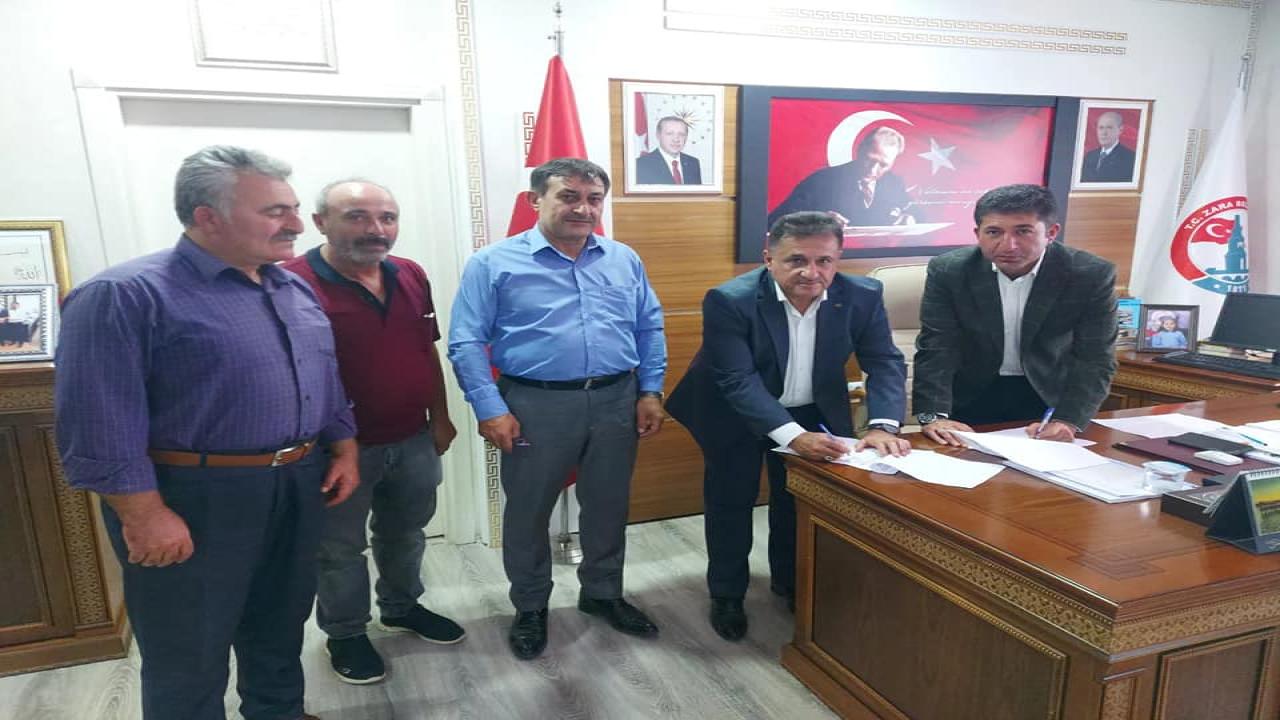 Zara Belediyesi ile Hizmet-İş Sendikasi Arasında Ek Zam Sözleşmesi İmzalandı.
