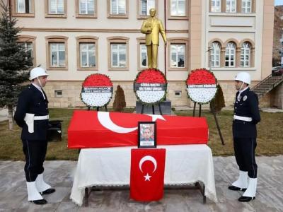 Merhum Polis Memuru Törenle Uğurlandı