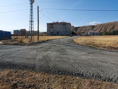 İlçemiz Genelinde Yol Yapım Çalışmalarımız Tüm Hızıyla Devam Ediyor