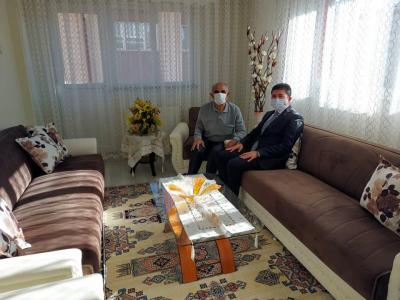 Başkan Çelik'ten Emekli Öğretmenine Ziyaret