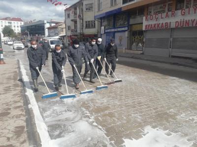 Cadde ve Kaldırımlarda Dezenfektan Çalışmaları