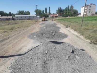 Ahmet Başyurt Mahallesinde Asfalt Çalışmalarımız Hızla Devam Ediyor.