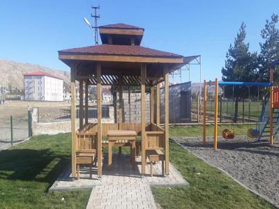 Ahmet Başyurt Mahalle Parkında Ağaçlandırma Çalışması