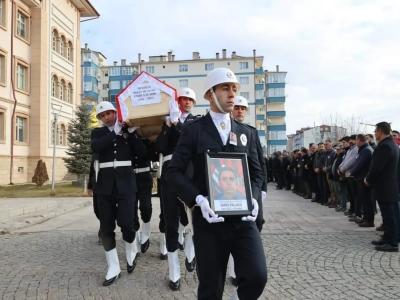 Merhum Polis Memuru Törenle Uğurlandı