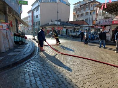 Hafta Sonu Sokağa Çıkma Kısıtlamalarını Fırsat Bilen Zara Belediyesi Kolları Sıvadı